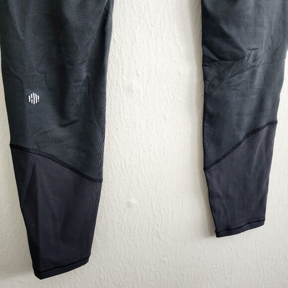 Neiwai Active Black Ski Leggings Base Layer Performance Pants Medium 4 NWT - Picture 12 of 16